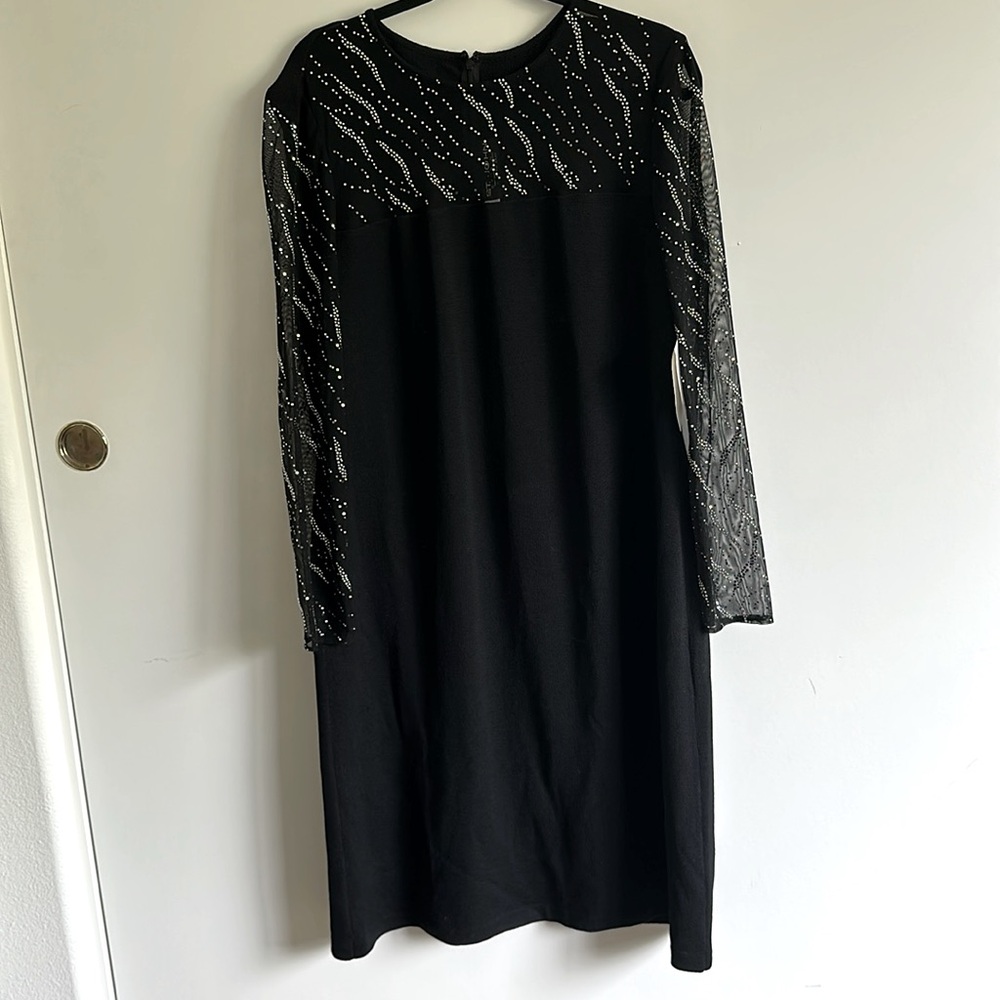 NWT St.John by Marie Gray Wool Blend Black Sheath Dress with Long Sleeves